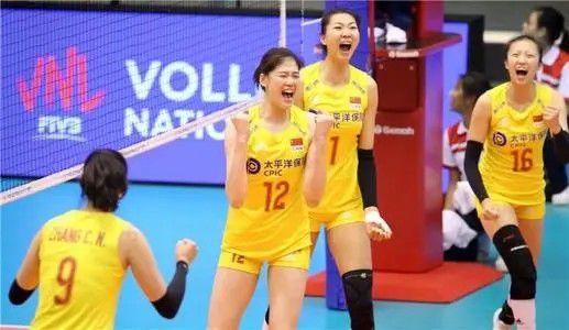 谢娜模仿刘敏涛《红色高跟鞋》 表情神似还原度高 2020-06-09 本周六（6月13日）将播出的《快乐大本营》未播先火已经拥有了好几拨热度。