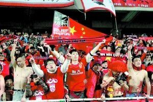 格伦·克洛斯、莎拉·保罗森、泰亚娜·泰勒、金·卡戴珊、妮... 法鲨归来！