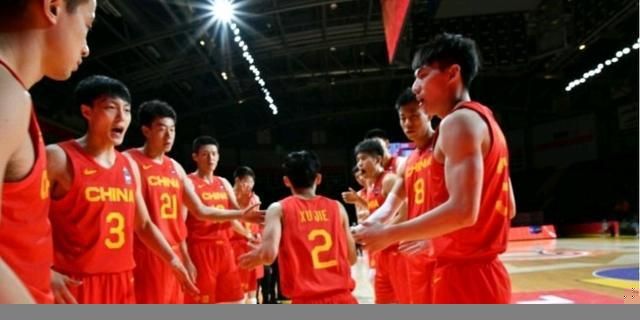 近四年全国观影人 中国电影120周年特别策划｜光明的故事 · 破晓 2025-04-24 百廿光影，岁月留声。